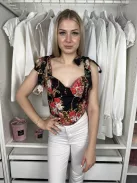 Pretty Little Thing (S) Fekete Színes Virágos, Hátul Cipzáros Megköthető Pántú Felső