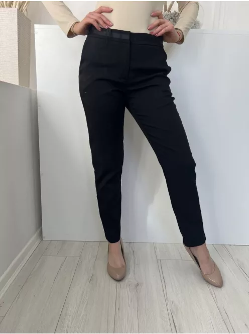 Ashley Brooke (M) Fekete Elől Kapcsos, Derekán Díszcsíkos Zsebes Nadrág