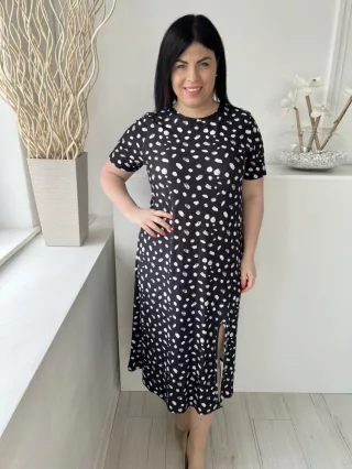   Urban Therads (M) Fekete Fehér Foltmintás, Kerek Nyakú, Oldalt Sliccelt, Rugalmas Anyagú Ruha