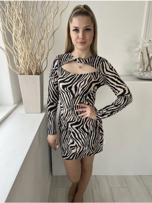 Pink Vanilla (M) Világosbarna Fekete Tigriscsíkos, Anyagában Bordázott Mellnél Kivágott, Kerek Nyakú Ruha