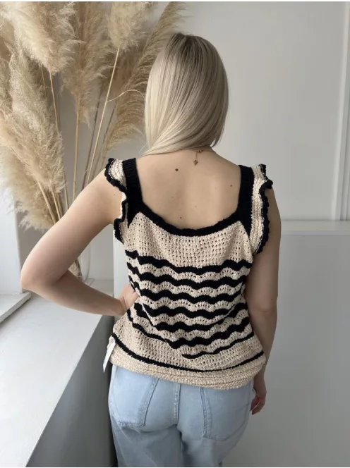 ÚJGallery (S) Drapp Fekete Csíkos, Fodros Vállú Kötött Felső