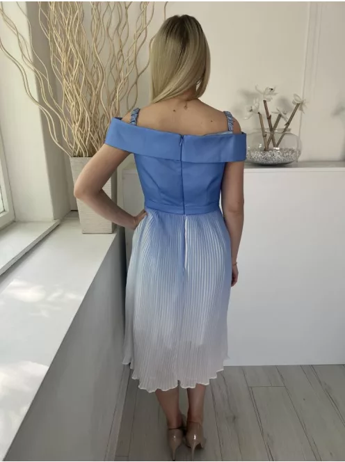 Chi Chi (M) Kék-Fehér Szoknyarésze Pliszírozott Hátul Cipzáros, Tüllbetétes Ruha