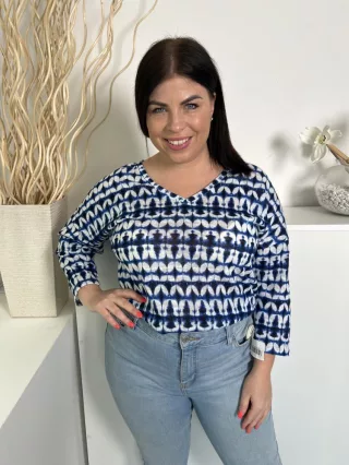   F&F (L) Sötétkék-Fehér Batikolt Mintás, Oldalt Sliccelt V Kivágású Felső