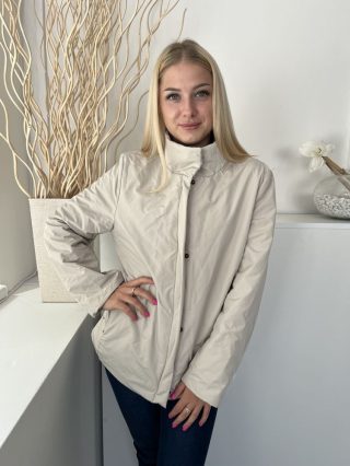  (S) Krémszínű Elől Cipzáros, Patentos Zsebes Kabát