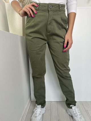 Primark (S) Khaki Elől Gombos, Zsebes Övtartós Nadrág