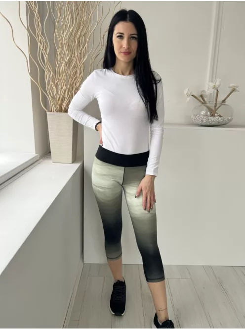 Adidas (S) Zöld-Khaki Fekete Gumisderekú Rövidszárú, Rugalmas Anyagú Nadrág