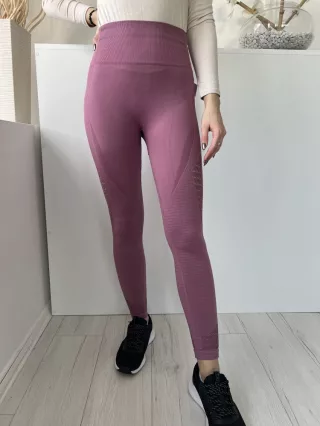    (M) Lila Anyagában Lyukacsos Mintás Gumisdeekú, Rugalmas Anyagú Nadrág