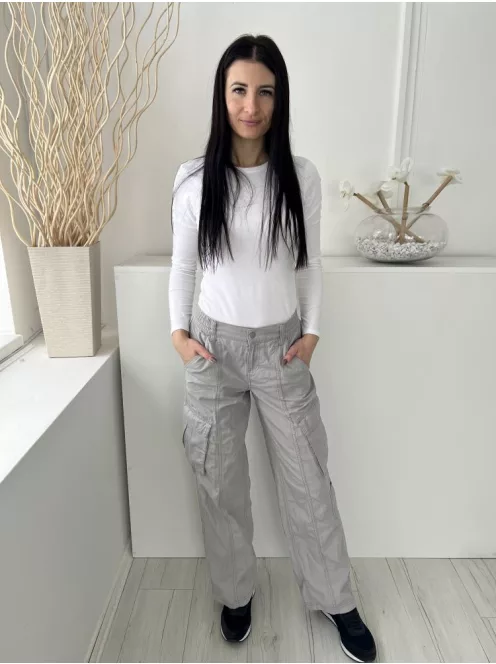 H&M (M) Szürke Elől Patentos, Oldalt Zsebes Hátul Gumisderekú, Bőszárú Nadrág