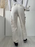 ZARA (XS) Törtfehér Elől Gombos, Oldalt Zsebes Alján Összehúzható, Megkötős Nadrág