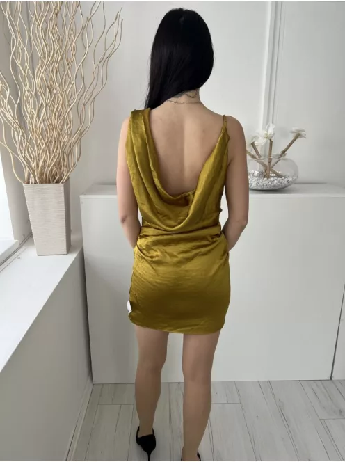 ÚJ Pretty Little Thing (M) Óarany Elől Ejtett Nyakú, Pántos Oldalt Cipzáros, Fényes Anyagú Ruha