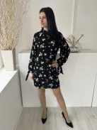 By Very (M) Fekete Színes Virágos, Hátul Cipzáros Ujjvégén Megköthető Ruha