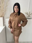 New Collection (L) Barna Elől Végig Gombos, Ujján Húzott Galléros, Kerekített Aljú Ruha