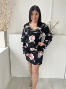 White House (M) Fekete Virágmintás, Hátul Cipzáros Ujján Darázsolt, Tölcsér Ujjú Ruha