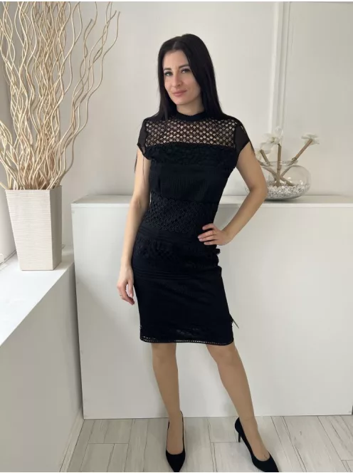 Lipsy  (M) Fekete Hátul Cipzáros, Anyagában Csipkés Bélelt, Felül Áttetsző Ruha