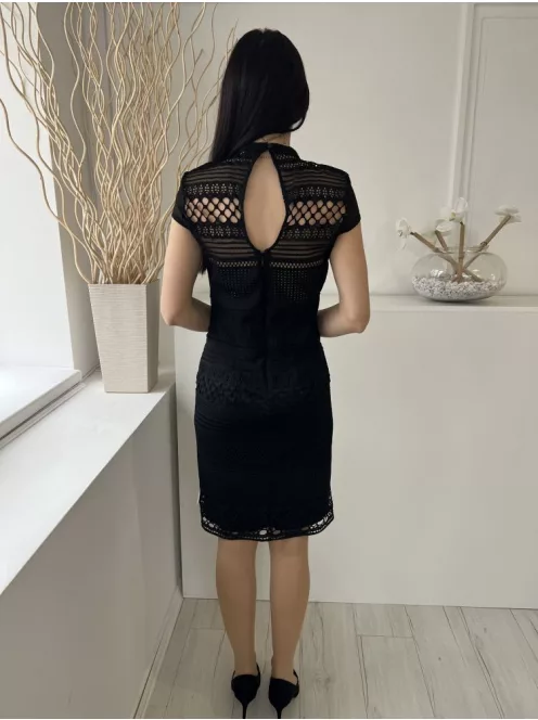 Lipsy  (M) Fekete Hátul Cipzáros, Anyagában Csipkés Bélelt, Felül Áttetsző Ruha