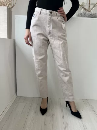    (M) Drapp Elől Gombos, Övtartós Egyenesszárú, Farmer Nadrág