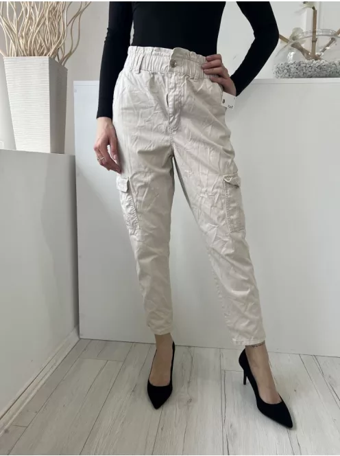 F&F (M) Drapp Elől Gombos, Oldalt Zsebes Derékban Gumírozott Nadrág