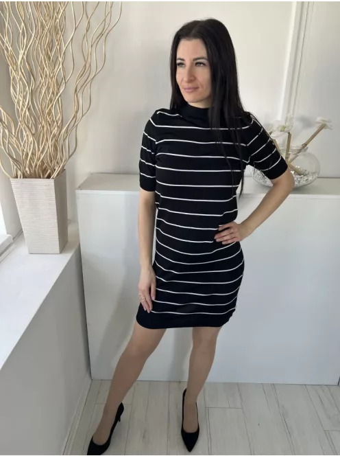 F&F (M) Fekete Fehér Csíkos, Magasított Nyakú Hátul Cipzáros, Gépikötött Ruha