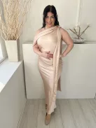 ÚJ In The Style (M) Púderszínú Oldalt Cipzáros, Vállán Díszmegkötős Fényes Anyagú Ruha