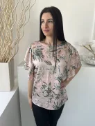 AX (S) Pasztell Rózsaszín Színes Virágos, Fodros Ujjú Enyhén Fényes Anyagú Felső
