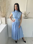  (M) Kék Hátul Cipzáros, Oldalt Kivágott Gumisderekú Ruha