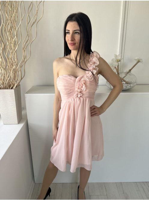  (M) Barackszínű Hátul Cipzáros, Fodros Pántú Derékban Szabott, Bélelt Ruha