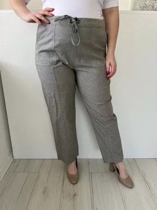   Isle (L) Zöldes Szürke Derékban Összehúzható, Megkötős Zsebes, 100% Pamut Alapanyagú Nadrág