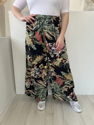    (L) Fekete Zöldlevélmintás, Gumisderekú Zsebes, Bőszárú Nadrág