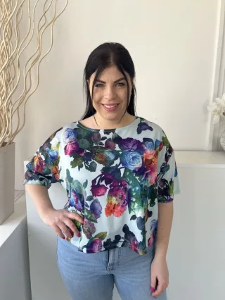   Papaya (M) Világoskék Színes Virágos, Csónak Nyakú Rövid Fazonú Felső