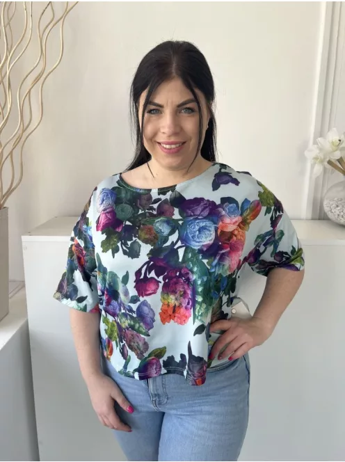Papaya (M) Világoskék Színes Virágos, Csónak Nyakú Rövid Fazonú Felső
