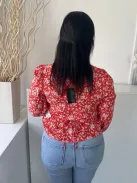 ÚJ Peacocks (M) Piros Apró Fehér Virágos, Elől Húzott Derékba Megkötős, Kocka Kivágású Felső