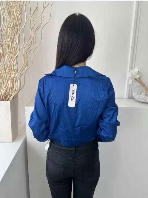 ÚJ Chi Chi (M) Királykék Alul Csavart, Rövid Fazonú Galléros, Fényes Anyagú, Oldalt Cizáros Felső