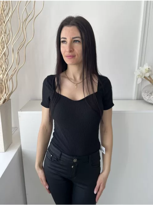 ÚJ LTS (M) Fekete Kocka Kivágású, Anyagában Mintás Rugalmas Anyagú Body