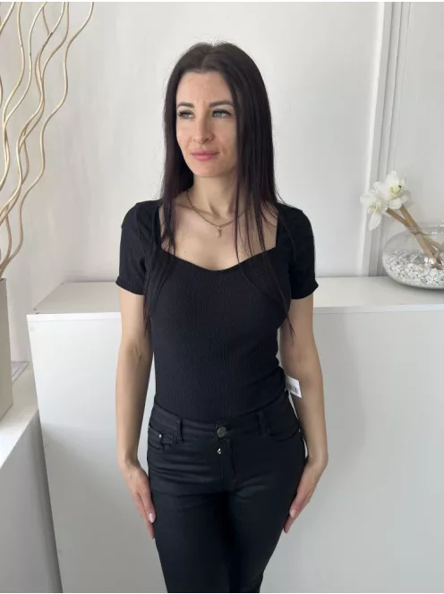 ÚJ LTS (M) Fekete Kocka Kivágású, Anyagában Mintás Rugalmas Anyagú Body