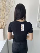 ÚJ LTS (M) Fekete Kocka Kivágású, Anyagában Mintás Rugalmas Anyagú Body