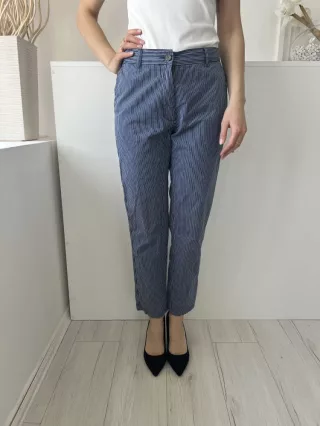   M&S (S) Kék Fehér Mikrocsíkos, Elől Gombos Zsebes, Övtartós Nadrág