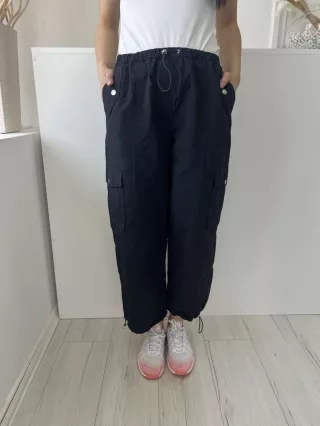   Next (S) Fekete Derékban Összehúzható, Oldalt Zsebes Susogós  Nadrág