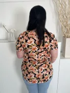 Nutmeg (L) Fekete Virágos, Kerek Nyakú 50% Pamut Alapanyagú Felső