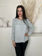 TU (M) Fehér Vízkék Mintás, Elől Végig Gombos Mellnél Zsebes, Felgombolható Ujjvégű Felső