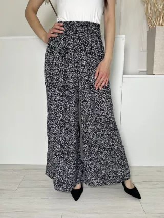   Shein (M) Fekete Apró Fehér Virágos, Derékban Darázsolt Bőszárú Nadrág