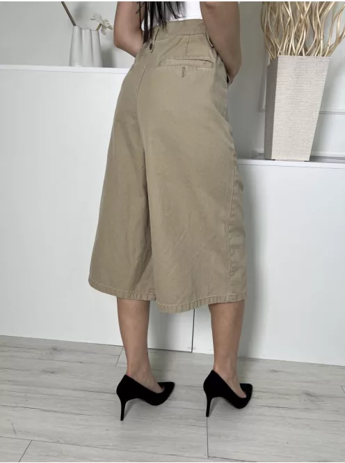 GAP (M) Homokszínű Elől Gombos, Zsebes Bőszárú Nadrág