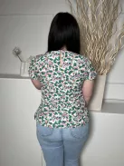 Boden (L) Fehér Zöld-Lila Virágos Hátul Nyakban Gombos Felső