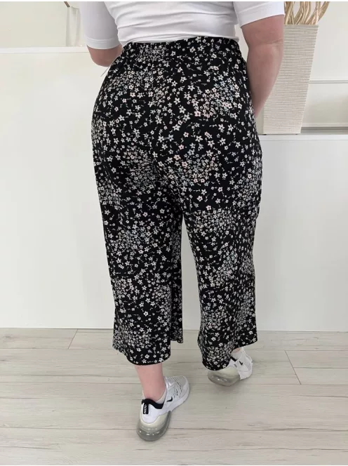 Nutmeg (XL) Fekete Apró Virágos, Derékban Összehúzható Megkötős, Bőszárú Nadrág