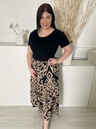 Grecelle (XL) Fekete Szoknyarészén Barna Mintás Kerek Nyakú, Kellemes Anyagú Ruha