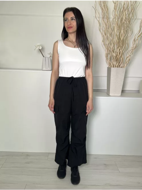 Shein (S) Fekete Derékban Összehúzható, Megkötős Oldalt Zsebes Nadrág