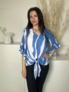  (S) Kék Fehér Csíkos, Alul Megkötős Fodros Ujjvégű, V Kivágású Felső