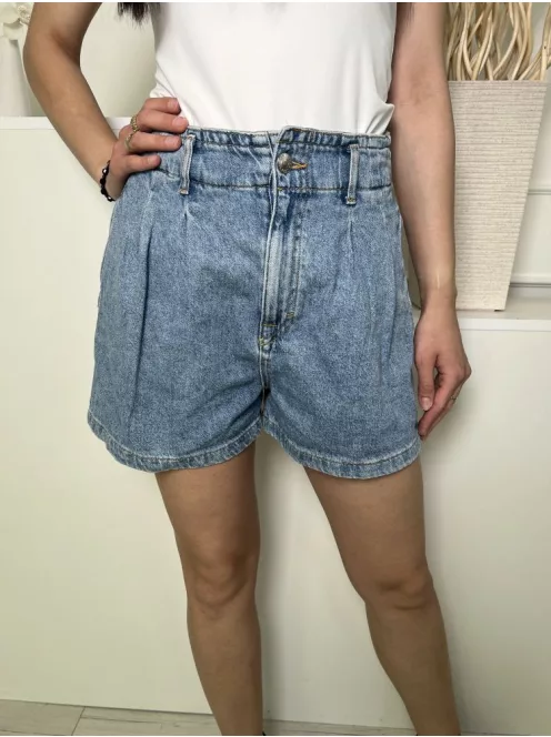 Pull&Bear (M) Világoskék Elől Gombos, Övtartós Hátul Darázsolt Derekú, Farmer Rövidnadrág