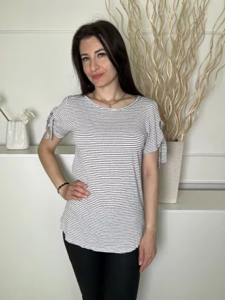   Papaya (M) Fehér Fekete Csíkos, Csónak Nyakú Ujján Megkötős, Rugalmas Anyagú Felső