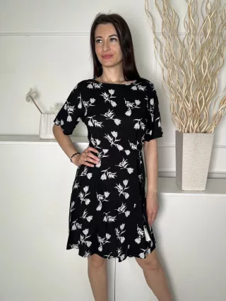   ÚJ Peacocks (M) Fekete Fehér Virágos, Hátul Nyakban Gombos, Derékban Díszöves Csónak Nyakú, Derékban Szabott Ruha