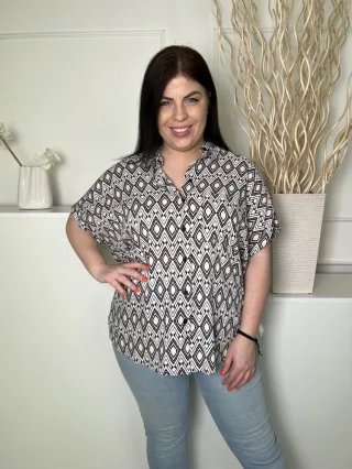   ÚJ George (XL) Törtfehér Fekete Mintás, Elől Végig Gombos Galléros, Oldalt Sliccelt Felső